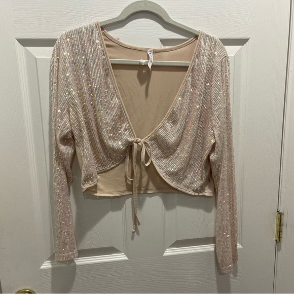 tie front sequin top - Picture 2 of 4